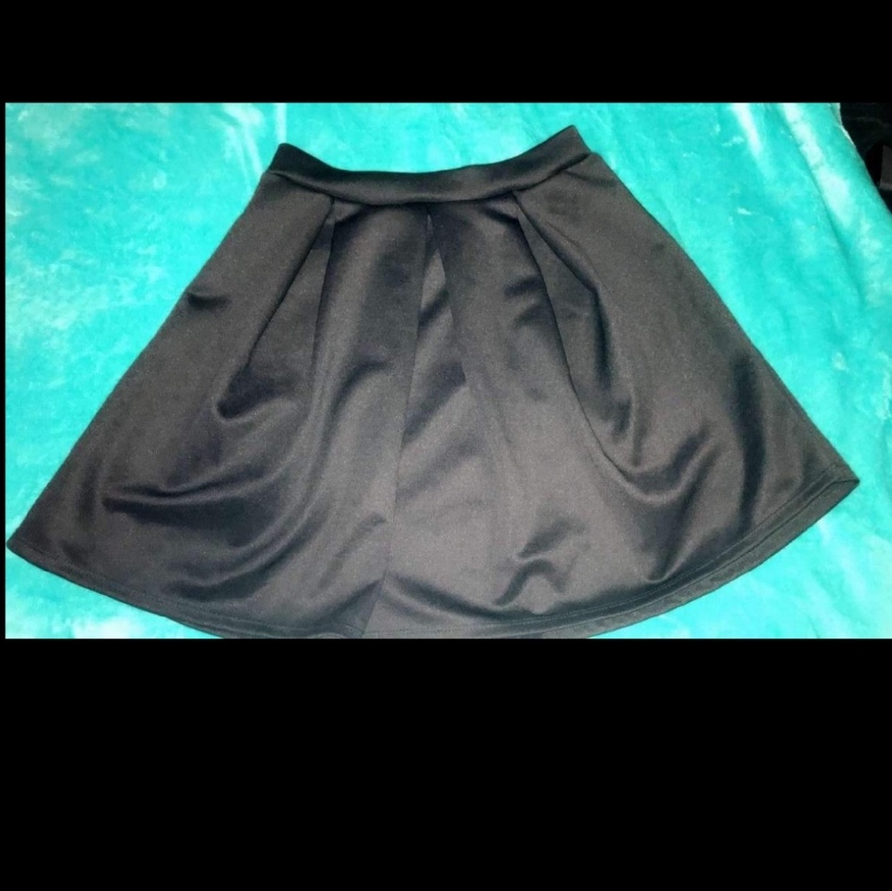 Black skirt